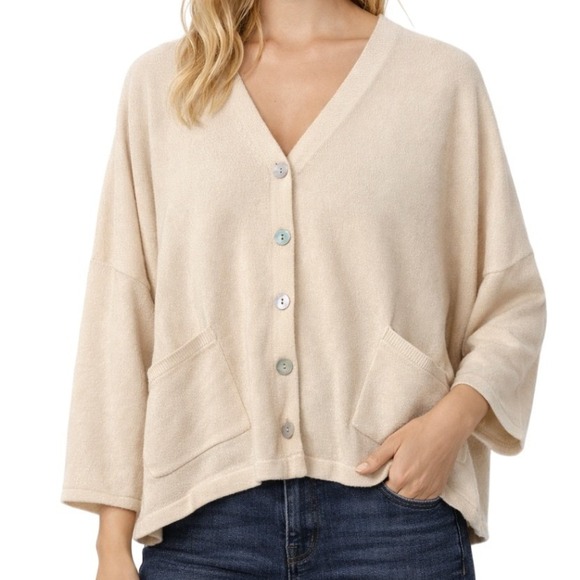 Barefoot Dreams Sweaters - Barefoot Dreams CozyChic Womens Cardigan Cream Button‎ 3/4 Sleeve Pockets Size M